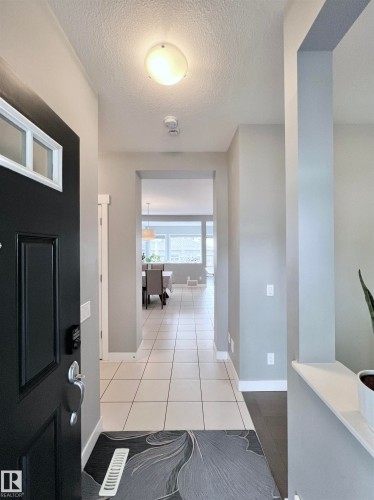 362 Chappelle Drive Sw, Edmonton, AB - Indoor Photo Showing Other Room