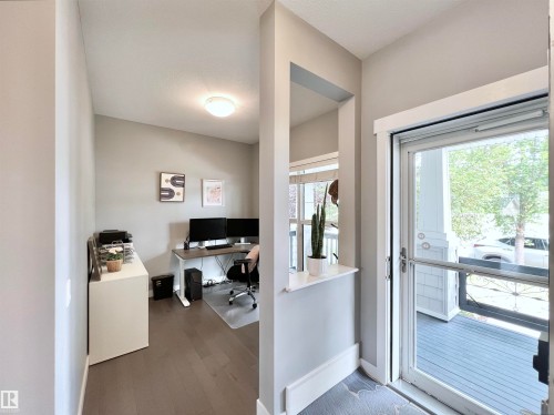 362 Chappelle Drive Sw, Edmonton, AB - Indoor Photo Showing Other Room