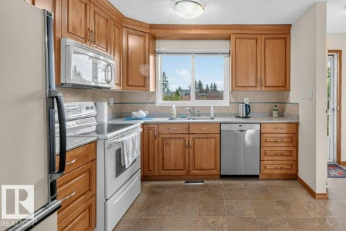 10423 33 Avenue Nw, Edmonton, AB 