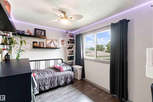 5103 57 Avenue, Leduc, AB - Indoor Photo Showing Bedroom