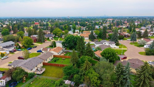1131 35A Street Nw, Edmonton, AB - Outdoor With View