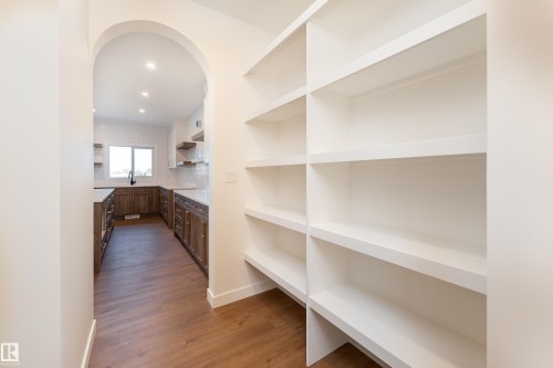 18 Tenuto Link, Spruce Grove, AB - Indoor With Storage