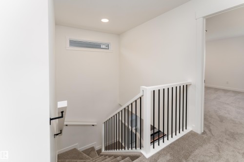 18 Tenuto Link, Spruce Grove, AB - Indoor Photo Showing Other Room