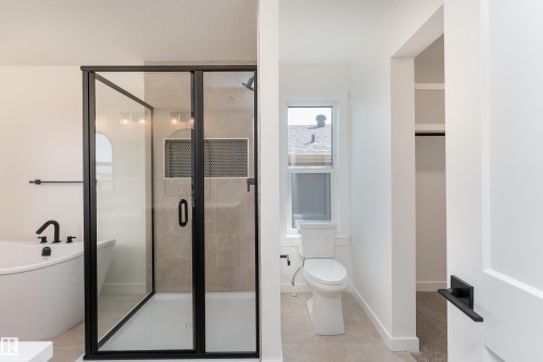 18 Tenuto Link, Spruce Grove, AB - Indoor Photo Showing Bathroom