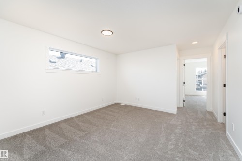 18 Tenuto Link, Spruce Grove, AB - Indoor Photo Showing Other Room
