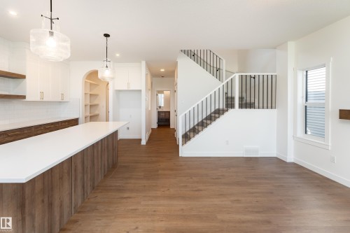18 Tenuto Link, Spruce Grove, AB - Indoor Photo Showing Other Room