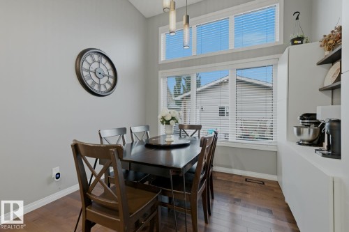 2015 74 Street Sw, Edmonton, AB - Indoor Photo Showing Dining Room