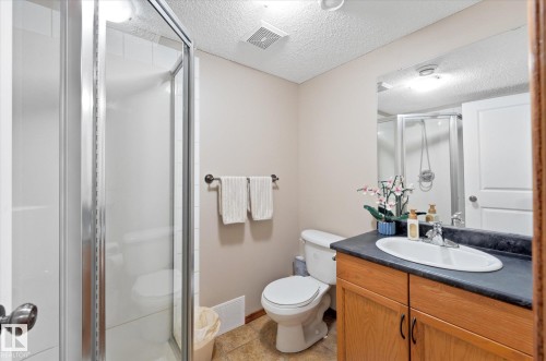 #27 290 Spruce Ridge Rd, Spruce Grove, AB - Indoor Photo Showing Bathroom