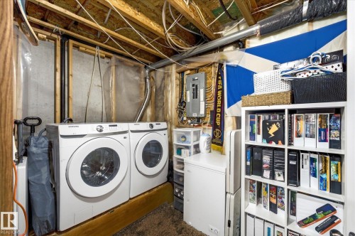 #27 290 Spruce Ridge Rd, Spruce Grove, AB - Indoor Photo Showing Laundry Room