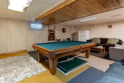 611 Kirkness Road Nw, Edmonton, AB - Indoor Photo Showing Other Room