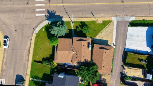 611 Kirkness Road Nw, Edmonton, AB -  Photo Showing Other Room