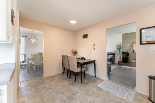 611 Kirkness Road Nw, Edmonton, AB - Indoor