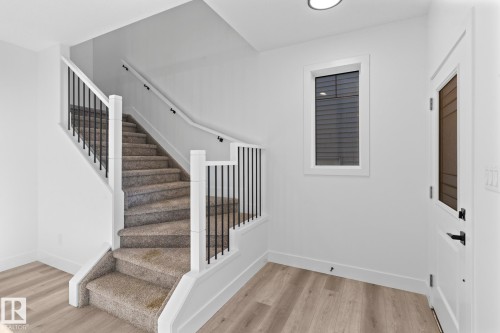 90 Spring Link, Spruce Grove, AB - Indoor Photo Showing Other Room