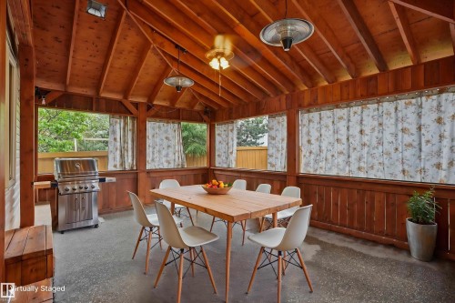 926 Hollingsworth Bend Nw, Edmonton, AB - Indoor Photo Showing Dining Room