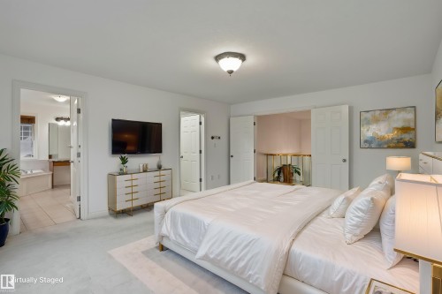 926 Hollingsworth Bend Nw, Edmonton, AB - Indoor Photo Showing Bedroom