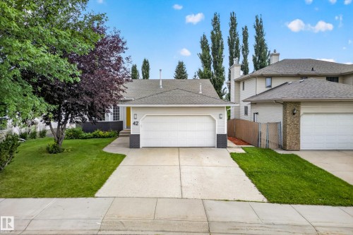 42 CHARLTON Crescent   Sherwood Park, AB T8H 1S1