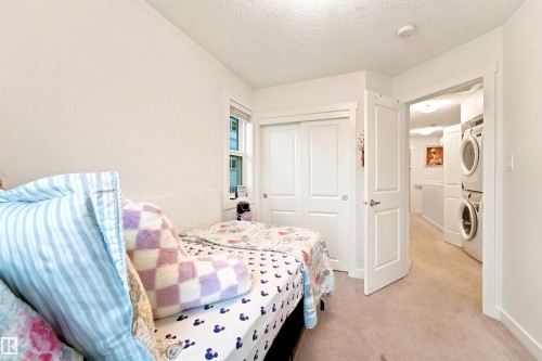 #64 655 Watt Bv Sw, Edmonton, AB - Indoor Photo Showing Bedroom