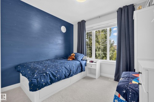 3256 Winspear Crescent Sw, Edmonton, AB - Indoor Photo Showing Bedroom