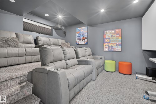 3256 Winspear Crescent Sw, Edmonton, AB - Indoor Photo Showing Other Room