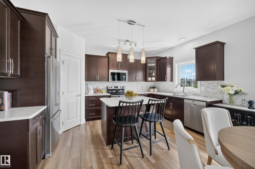 3256 Winspear Crescent Sw, Edmonton, AB - Indoor