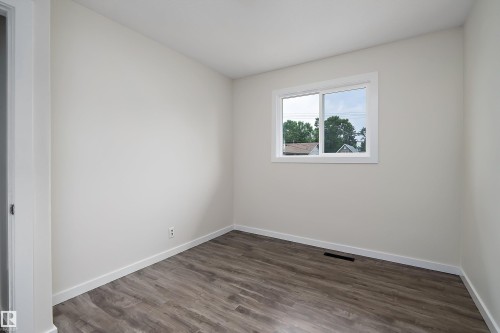 4728 48 Avenue, Wetaskiwin, AB - Indoor Photo Showing Other Room