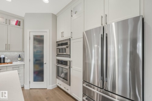 2722 Kirkland Way Sw, Edmonton, AB - Indoor Photo Showing Kitchen With Stainless Steel Kitchen With Upgraded Kitchen