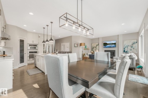 2722 Kirkland Way Sw, Edmonton, AB - Indoor Photo Showing Dining Room