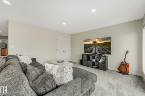 2722 Kirkland Way Sw, Edmonton, AB - Indoor Photo Showing Living Room