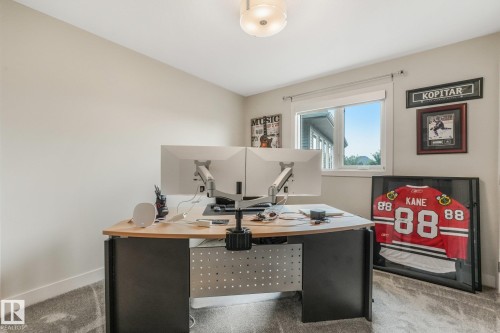 2722 Kirkland Way Sw, Edmonton, AB - Indoor Photo Showing Office