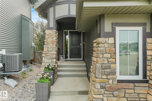 2722 Kirkland Way Sw, Edmonton, AB - Outdoor