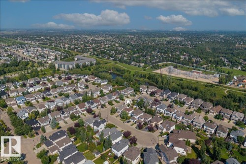 306 Hilliard Close Nw, Edmonton, AB - Outdoor With View