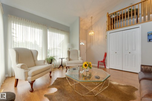 6212 179 Street Nw, Edmonton, AB - Indoor Photo Showing Living Room