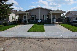4313 54 Avenue  Barrhead, AB T7N 1J8