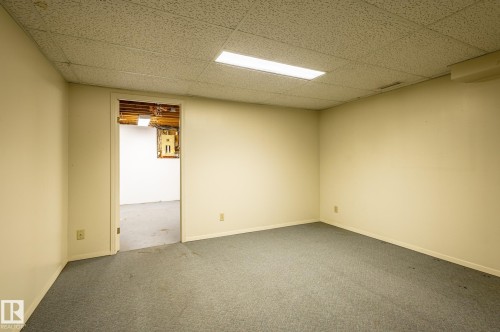 33 Whiteoaks Estates, St. Albert, AB - Indoor Photo Showing Basement