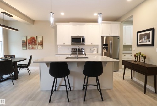 66 Springwood Way, Spruce Grove, AB - Indoor Photo Showing Kitchen With Upgraded Kitchen