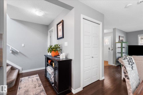 3313 Weidle Way Sw, Edmonton, AB - Indoor
