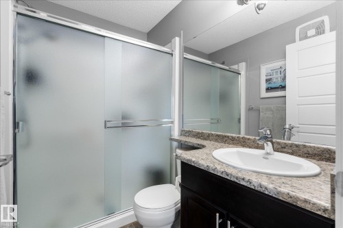 3313 Weidle Way Sw, Edmonton, AB - Indoor Photo Showing Bathroom