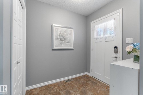 3313 Weidle Way Sw, Edmonton, AB - Indoor Photo Showing Other Room