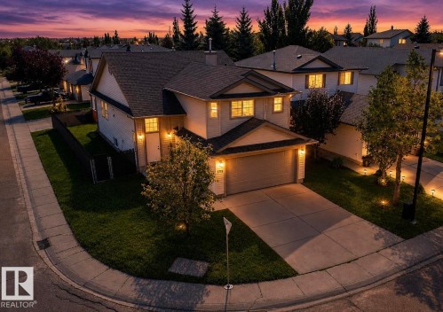 Two-story residence with an attached two-car garage - 3799 21 Street Nw, Edmonton, AB - Outdoor