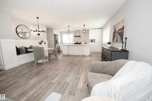 12107 131 Avenue Nw, Edmonton, AB - Indoor