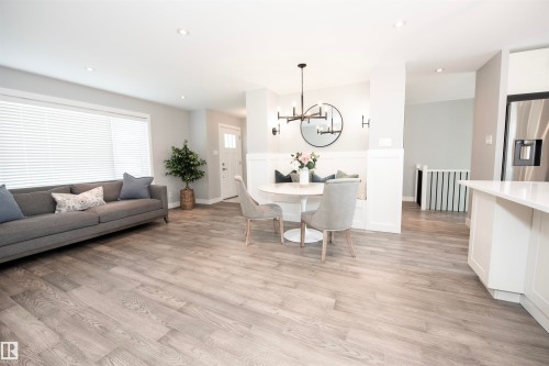 12107 131 Avenue Nw, Edmonton, AB - Indoor