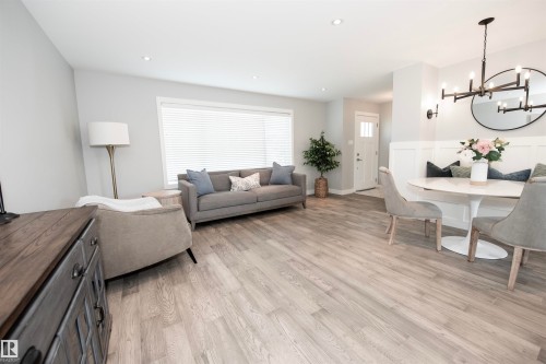 12107 131 Avenue Nw, Edmonton, AB - Indoor