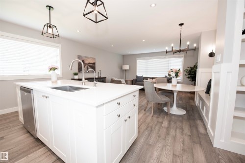 12107 131 Avenue Nw, Edmonton, AB - Indoor