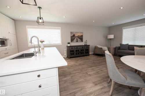 12107 131 Avenue Nw, Edmonton, AB - Indoor