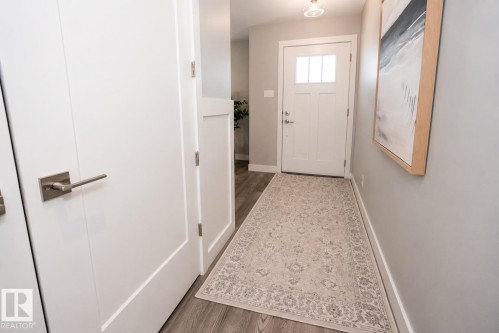12107 131 Avenue Nw, Edmonton, AB - Indoor Photo Showing Other Room