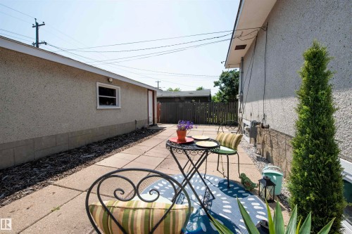 12107 131 Avenue Nw, Edmonton, AB - Outdoor