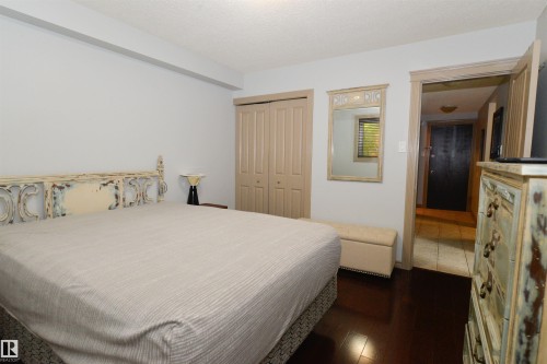 #1 10710 84 Av Nw, Edmonton, AB - Indoor Photo Showing Bedroom