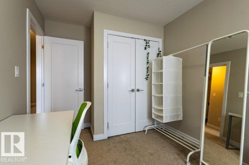 9372 Cooper Bend Sw, Edmonton, AB - Indoor