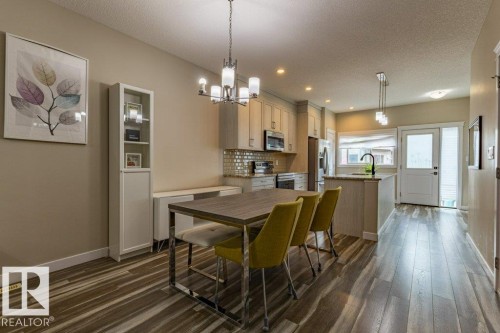 9372 Cooper Bend Sw, Edmonton, AB - Indoor