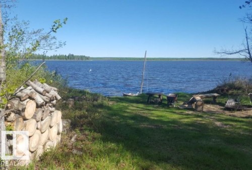 106 52502 RGE ROAD 25   Rural Parkland County, AB T7Y 2M2